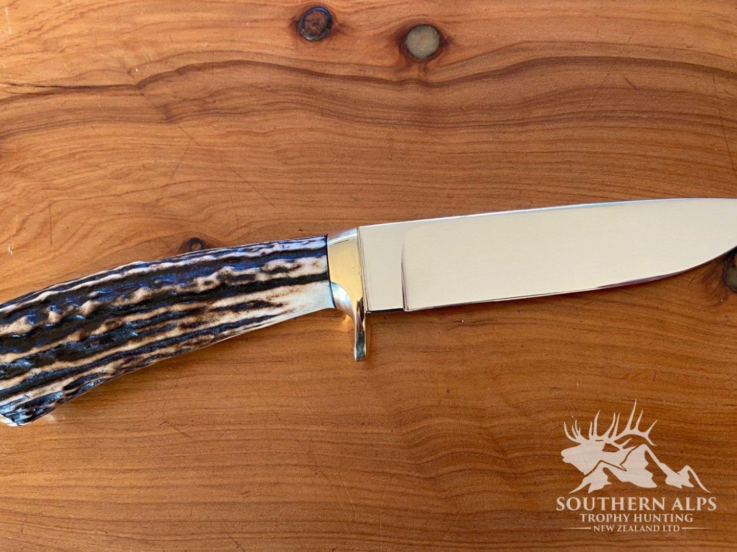 Hand Crafted Hunting Knives Southern Alps Trophy Hunting New Zealand